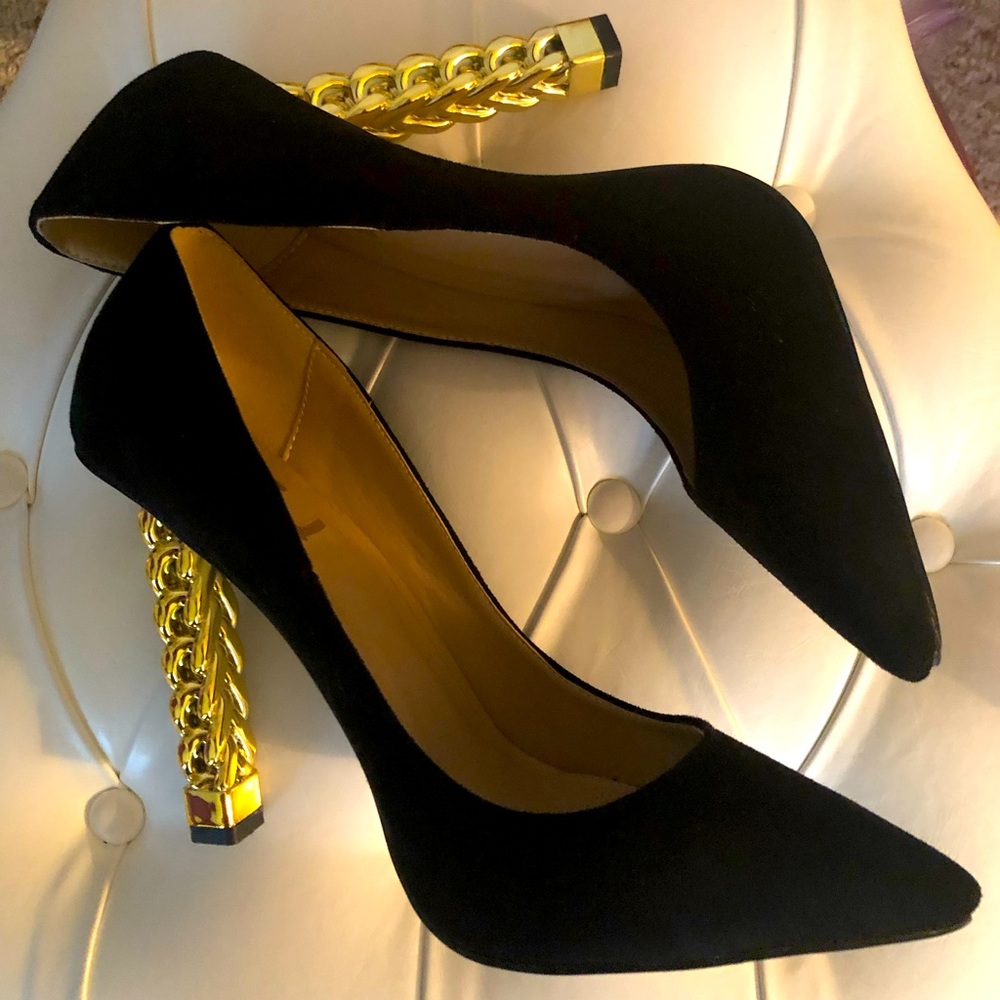 Black “Gorgeous “ Pumps
